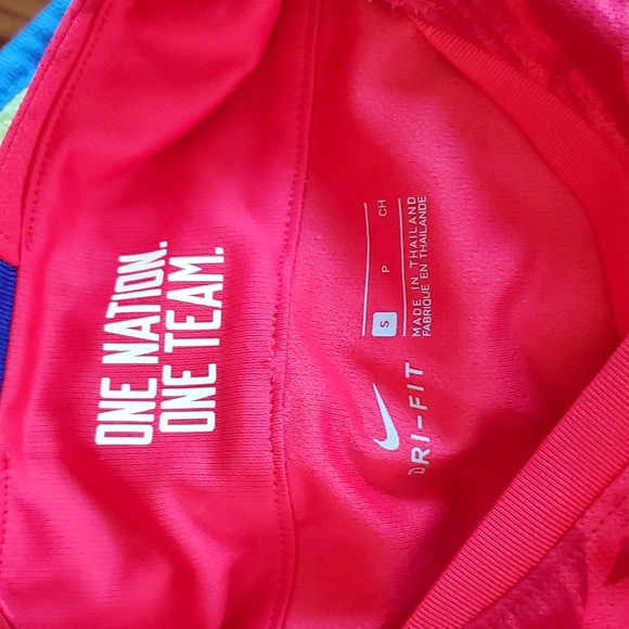 Nike USA dri fit top - Picture 2 of 3